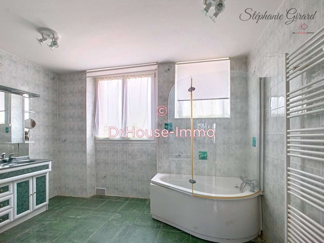 Maison à NEUVILLE-AUX-BOIS