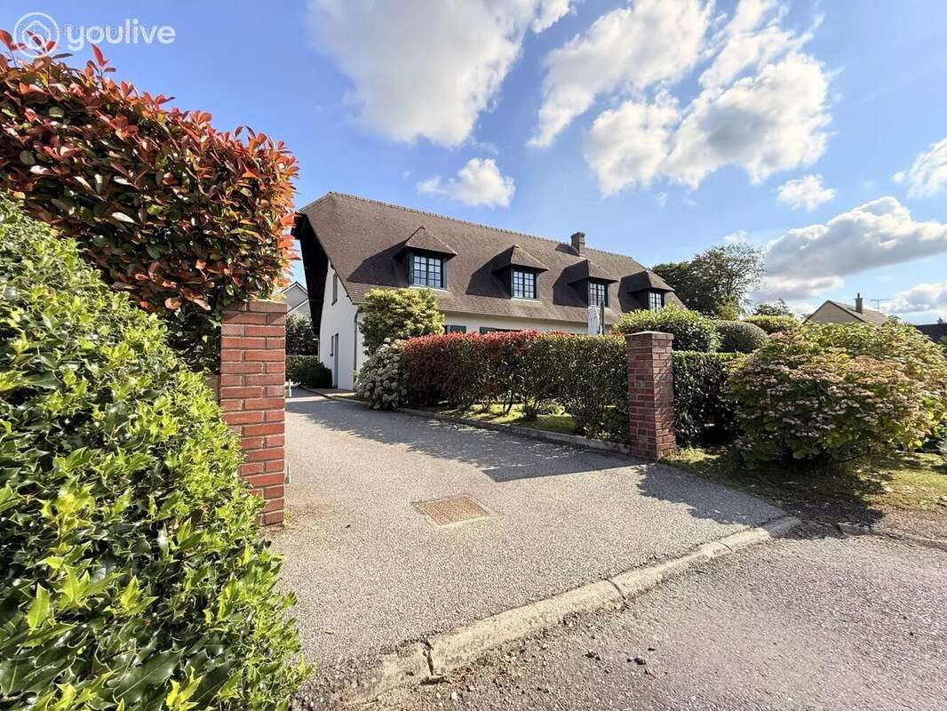 Maison à ANGERVILLE-LA-MARTEL