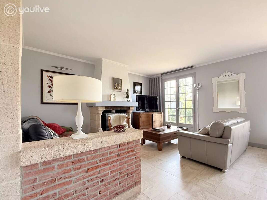 Maison à ANGERVILLE-LA-MARTEL