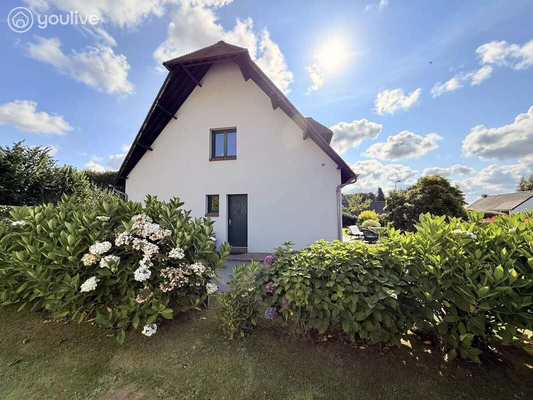 Maison à ANGERVILLE-LA-MARTEL