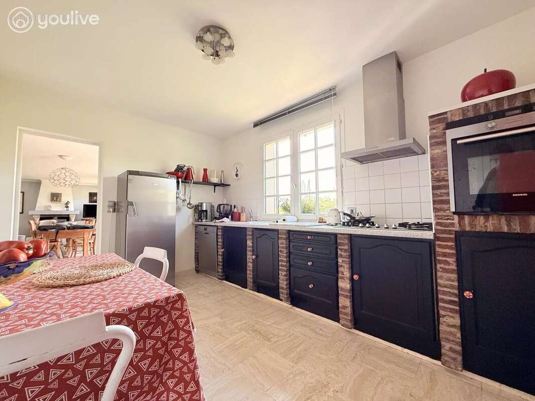 Maison à ANGERVILLE-LA-MARTEL