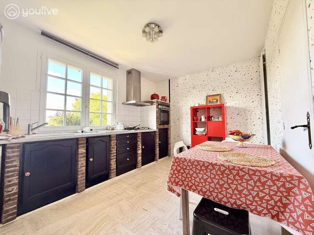 Maison à ANGERVILLE-LA-MARTEL