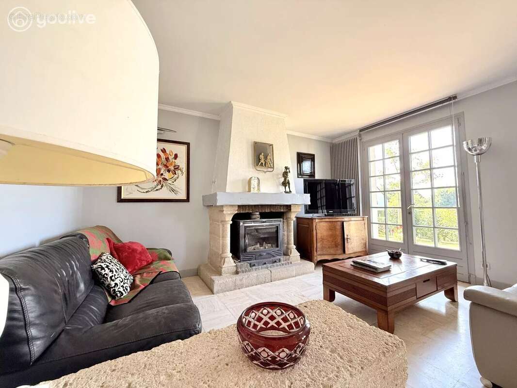 Maison à ANGERVILLE-LA-MARTEL