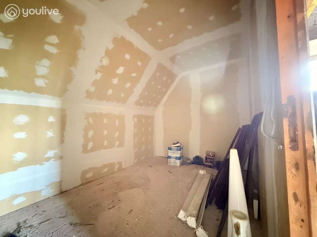 Maison à ANGERVILLE-LA-MARTEL