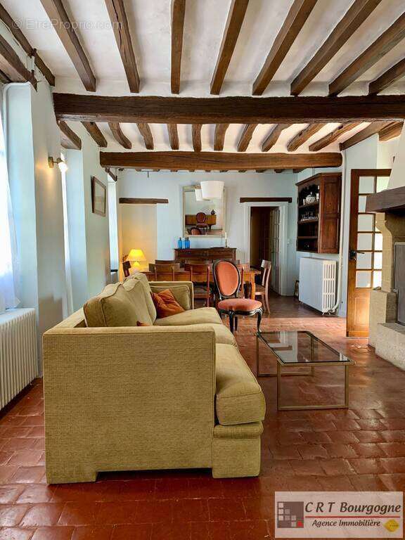 Maison à VILLIERS-SAINT-BENOIT