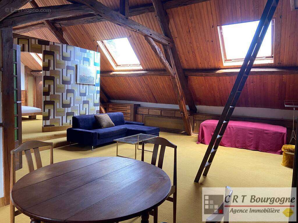 Maison à VILLIERS-SAINT-BENOIT