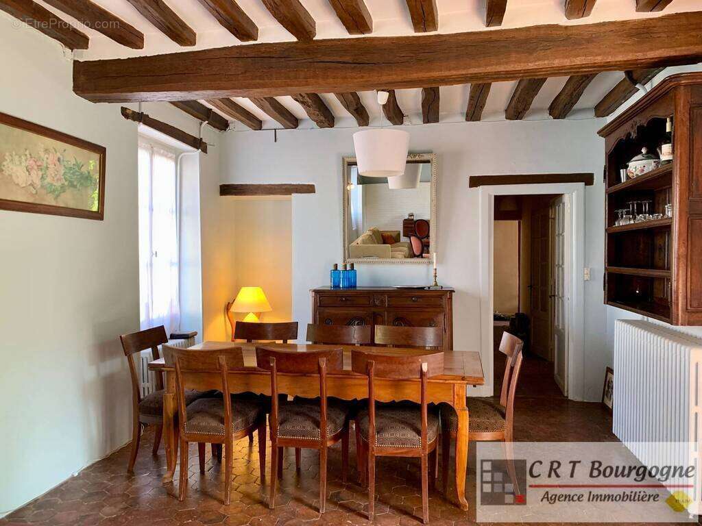 Maison à VILLIERS-SAINT-BENOIT