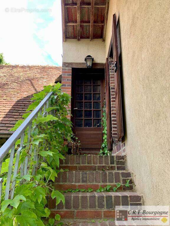 Maison à VILLIERS-SAINT-BENOIT