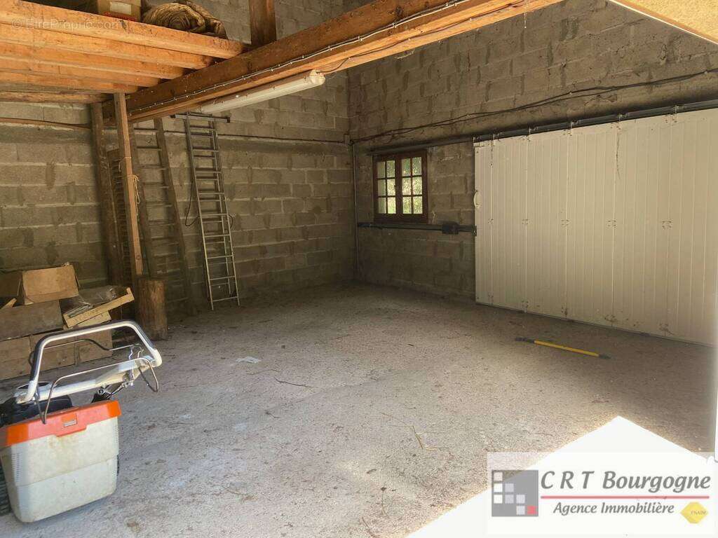 Maison à VILLIERS-SAINT-BENOIT