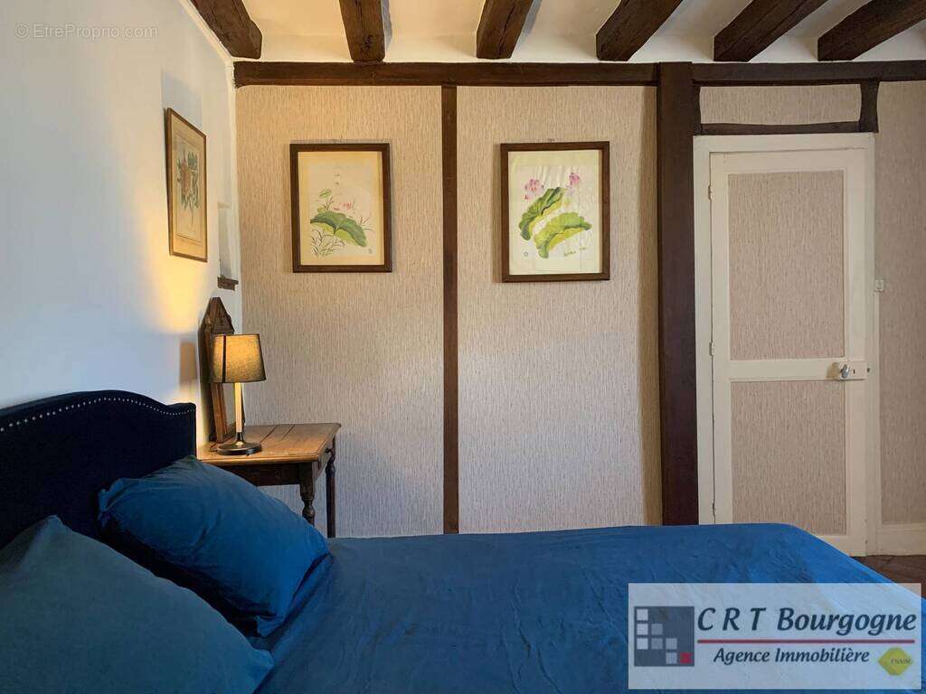 Maison à VILLIERS-SAINT-BENOIT