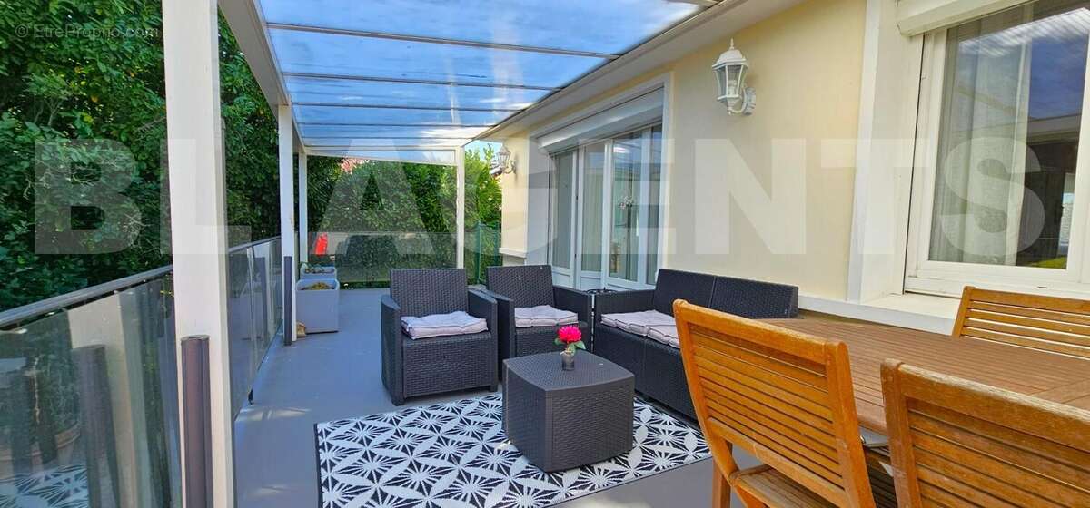 20250823_145352 - Maison à COULOMMIERS