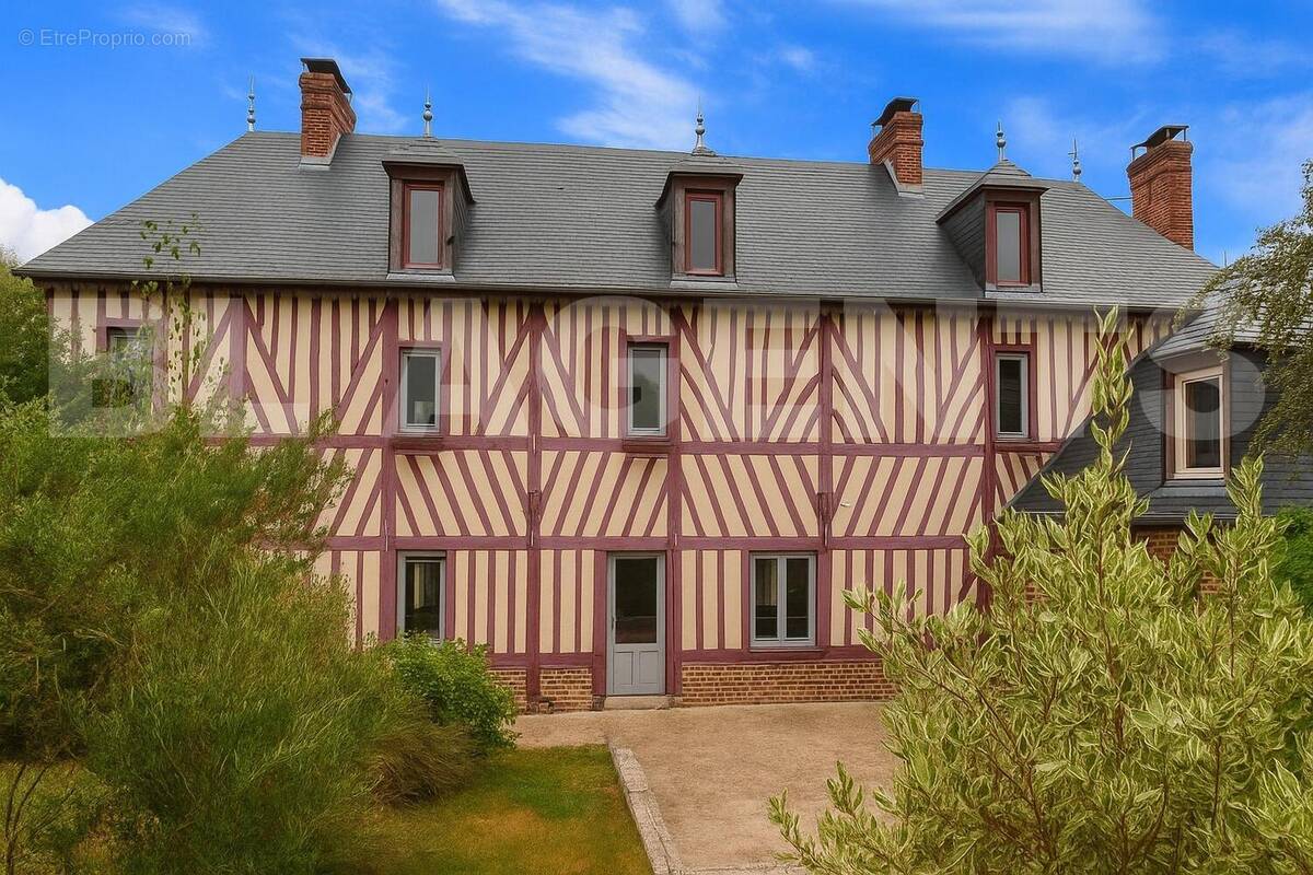 20250822_1517 - Maison à LISIEUX