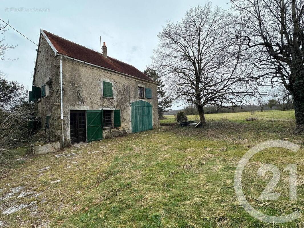 Maison à ETAIS-LA-SAUVIN