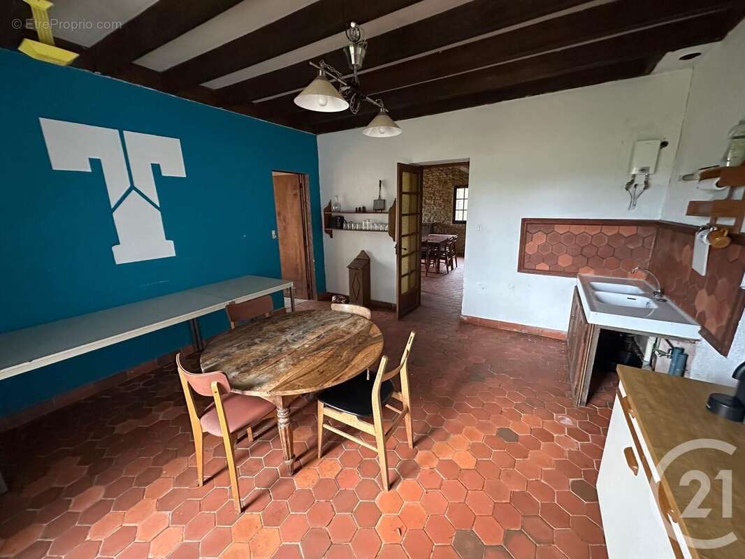 Maison à ETAIS-LA-SAUVIN