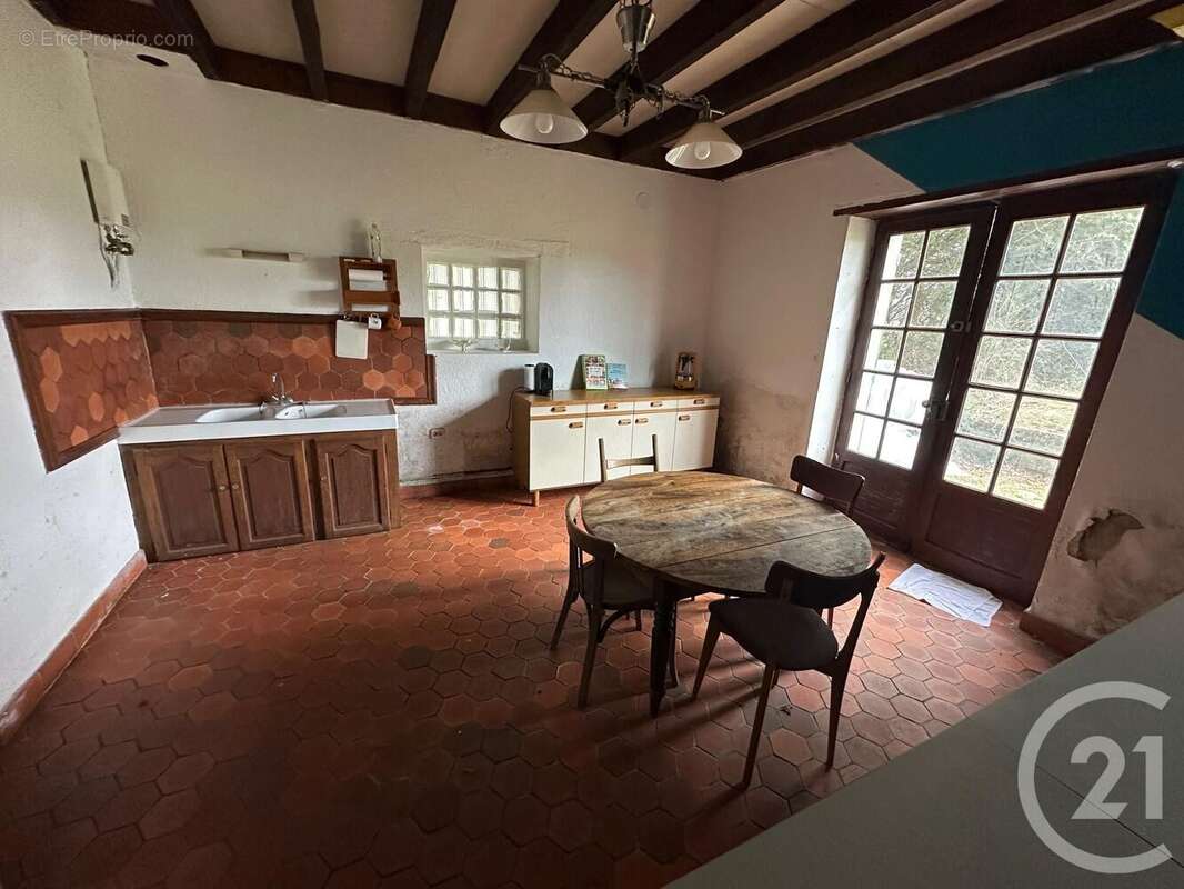 Maison à ETAIS-LA-SAUVIN