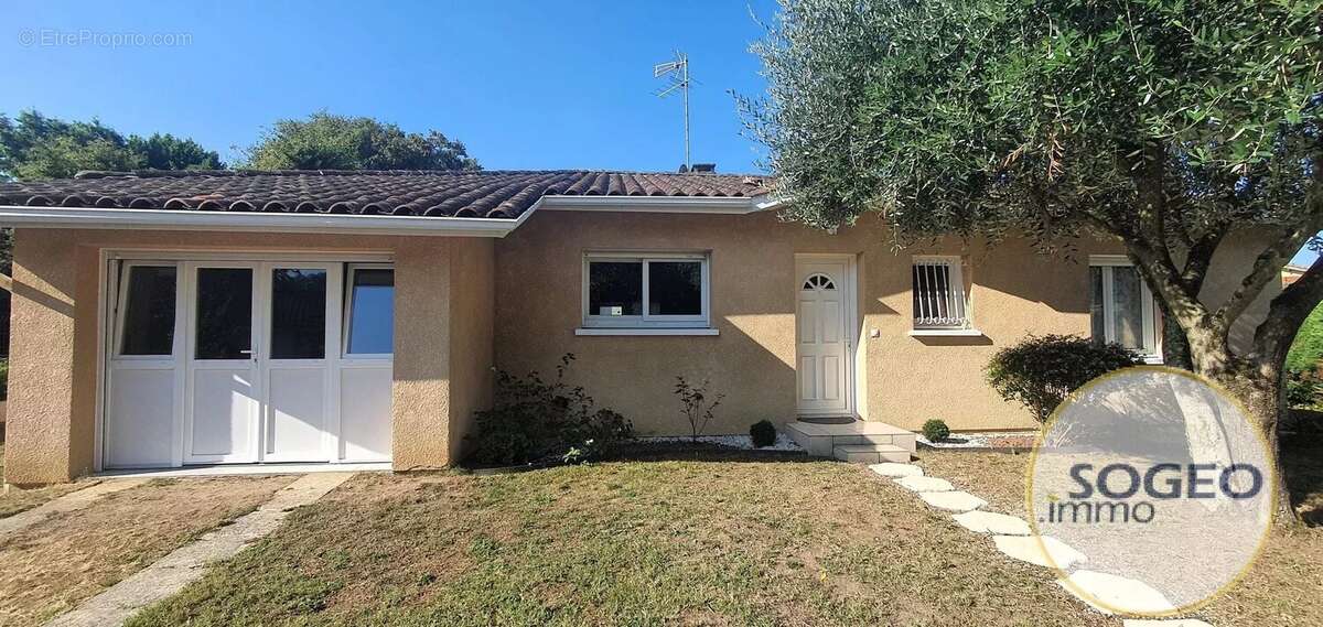 Maison à SAINT-PIERRE-DU-MONT