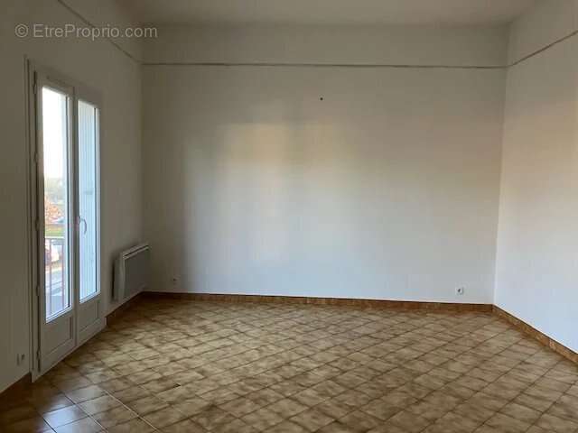 Appartement à PARCAY-MESLAY