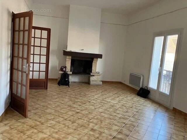 Appartement à PARCAY-MESLAY