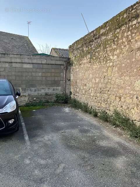 Appartement à PARCAY-MESLAY