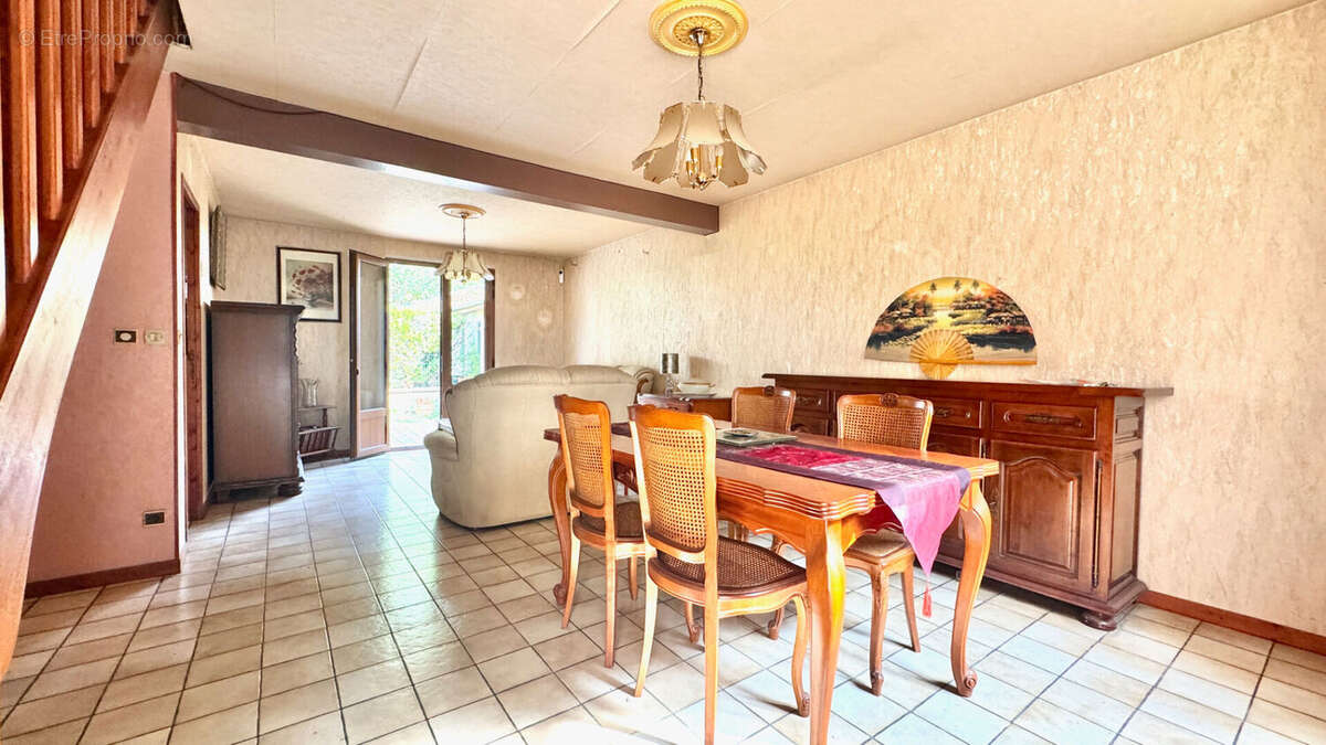 Maison à CORBEIL-ESSONNES