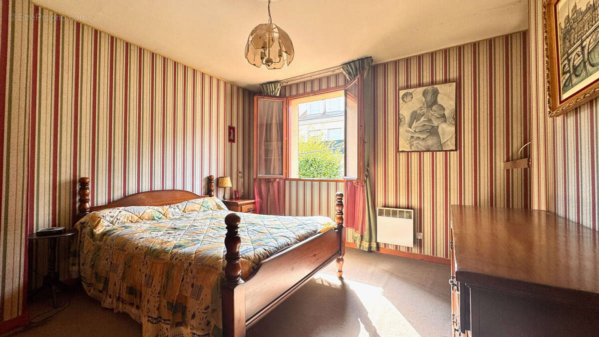 Maison à CORBEIL-ESSONNES