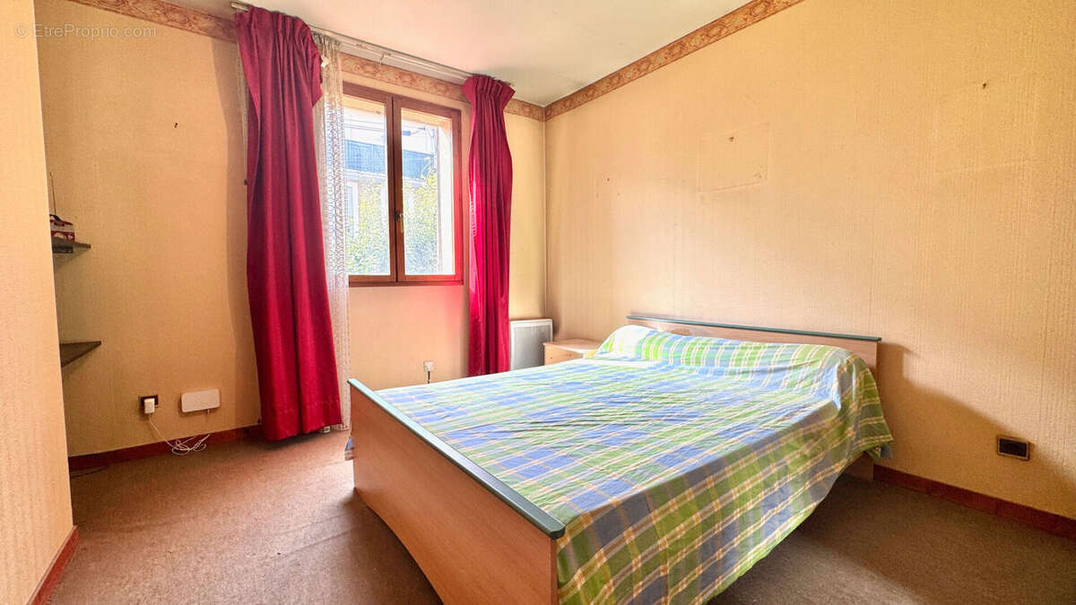 Maison à CORBEIL-ESSONNES