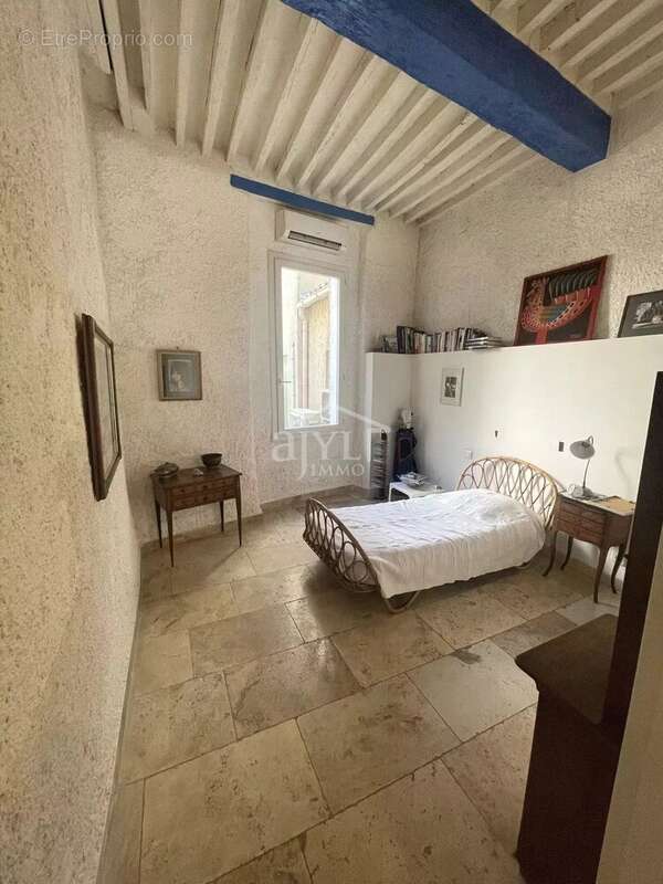 Appartement à ROGNES