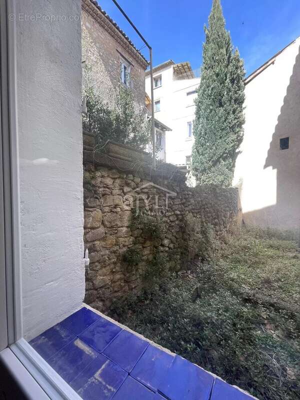 Appartement à ROGNES