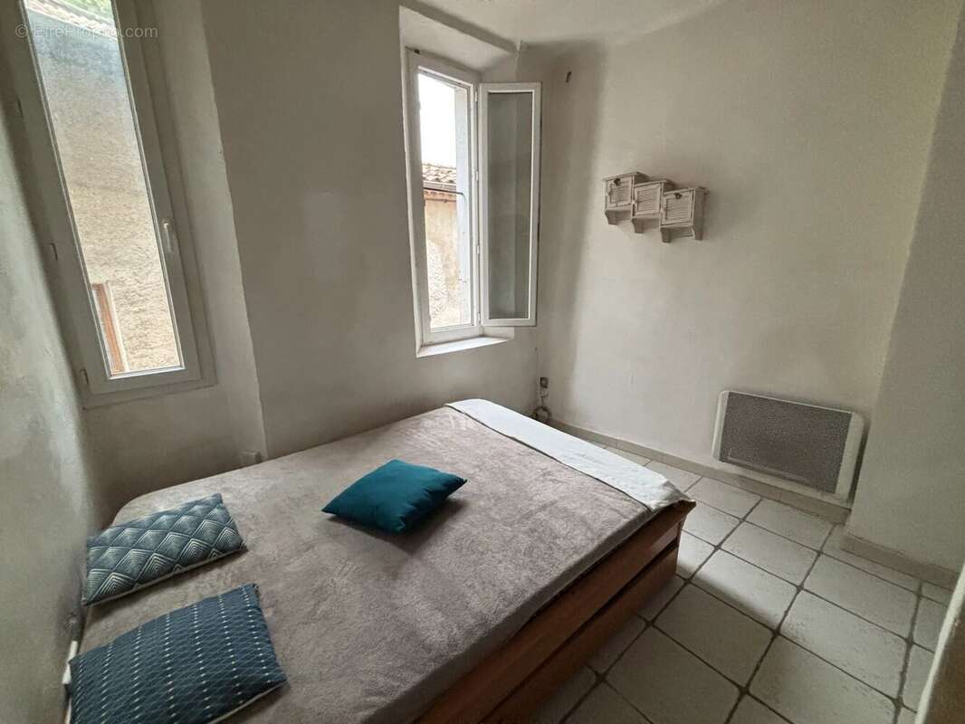 Appartement à FIGANIERES