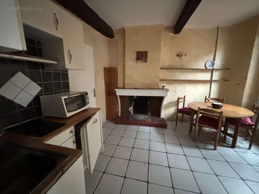 Appartement à FIGANIERES