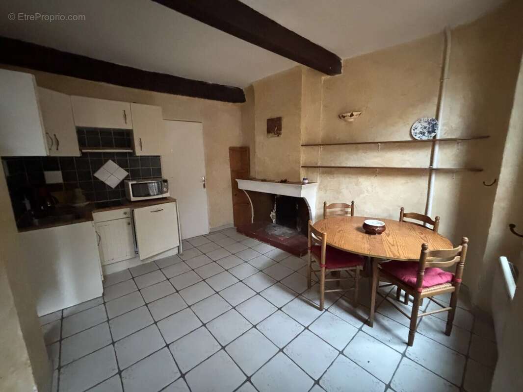 Appartement à FIGANIERES