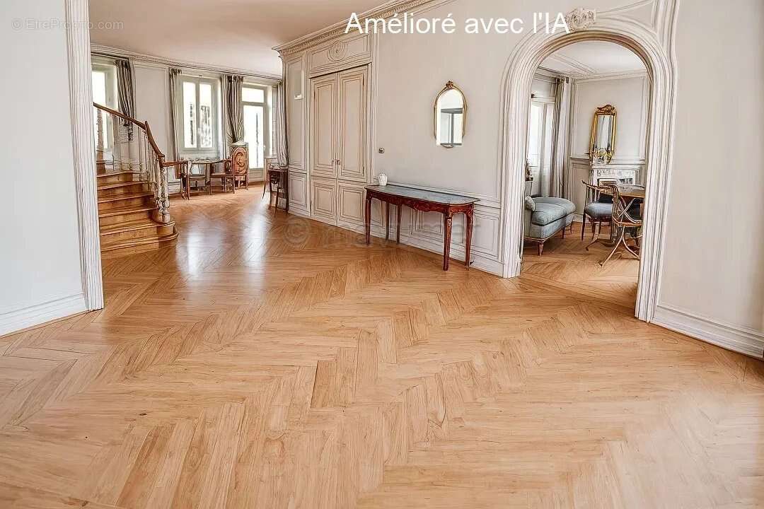 Appartement T5 + 2 caves - Notre Dame du Mont - 13006 Marseille - Appartement à MARSEILLE-6E