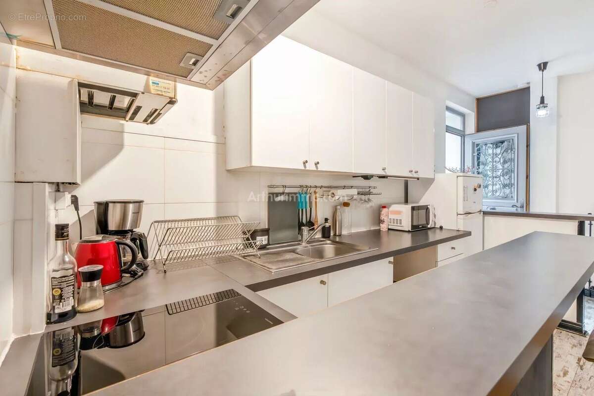 Appartement à PARIS-18E