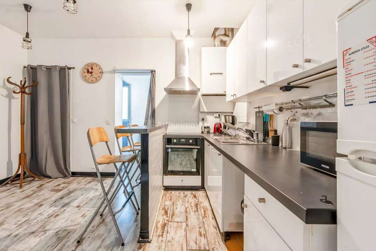 Appartement à PARIS-18E