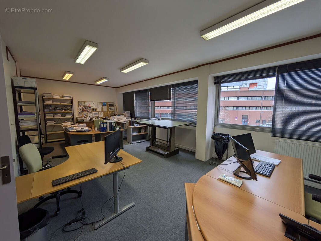 Photo 7 - Commerce à COURCOURONNES