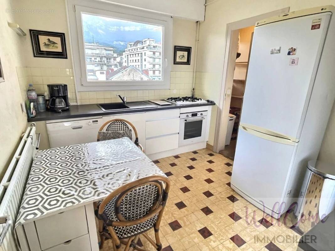 Appartement à AIX-LES-BAINS