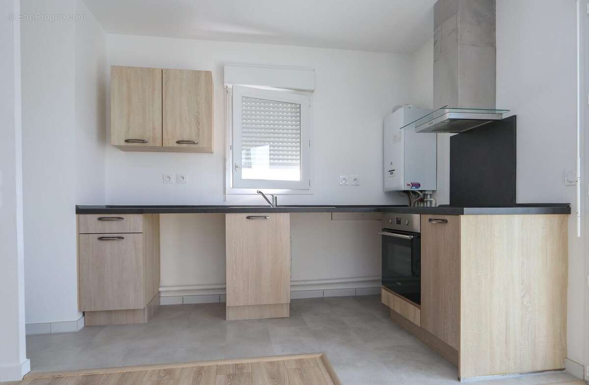 Appartement à LA CHAPELLE-SAINT-MESMIN