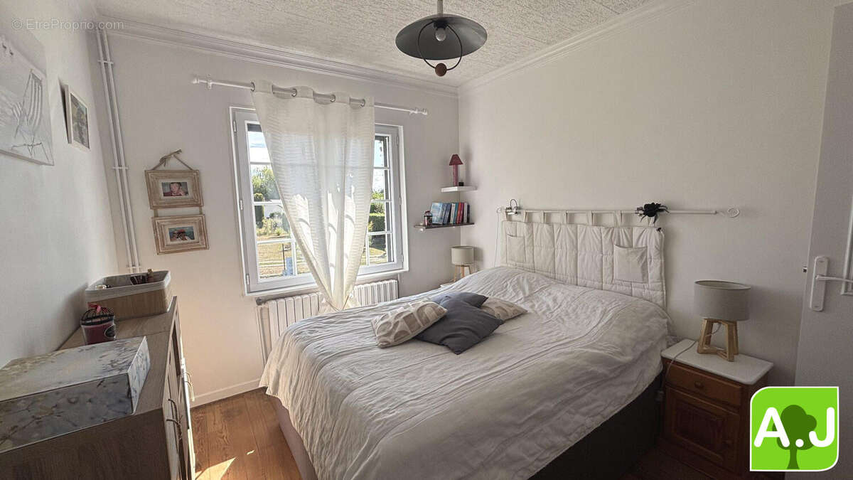 Maison à EZY-SUR-EURE