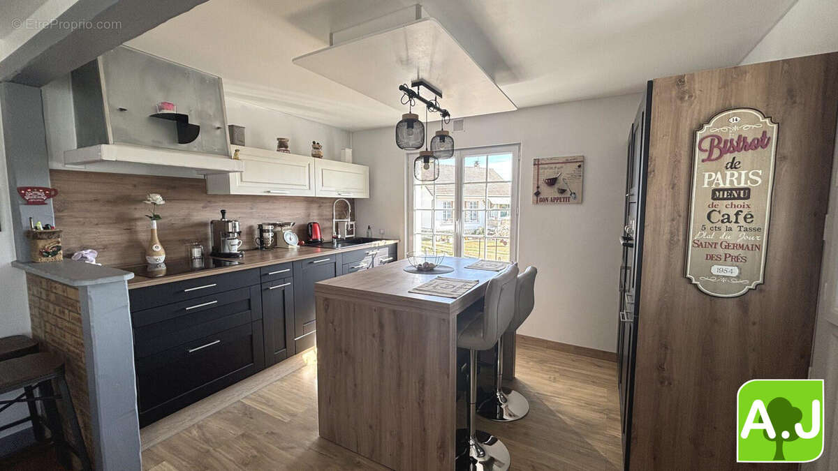 Maison à EZY-SUR-EURE