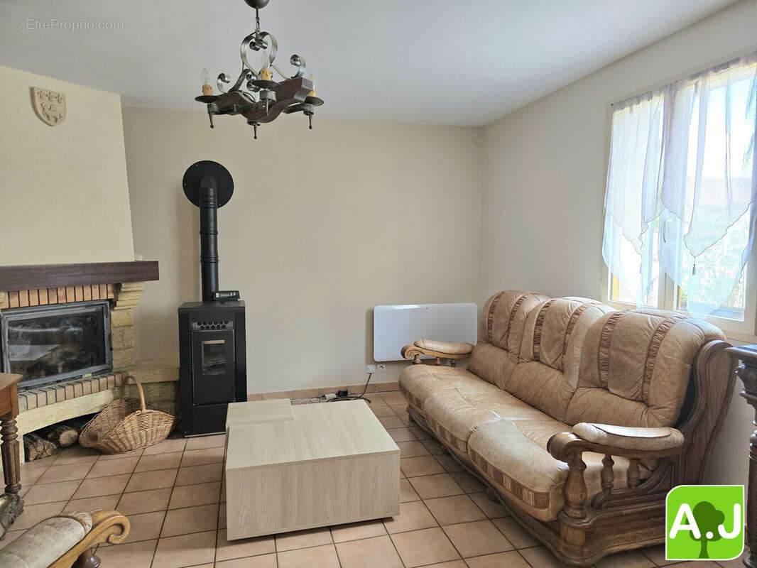 Maison à EZY-SUR-EURE