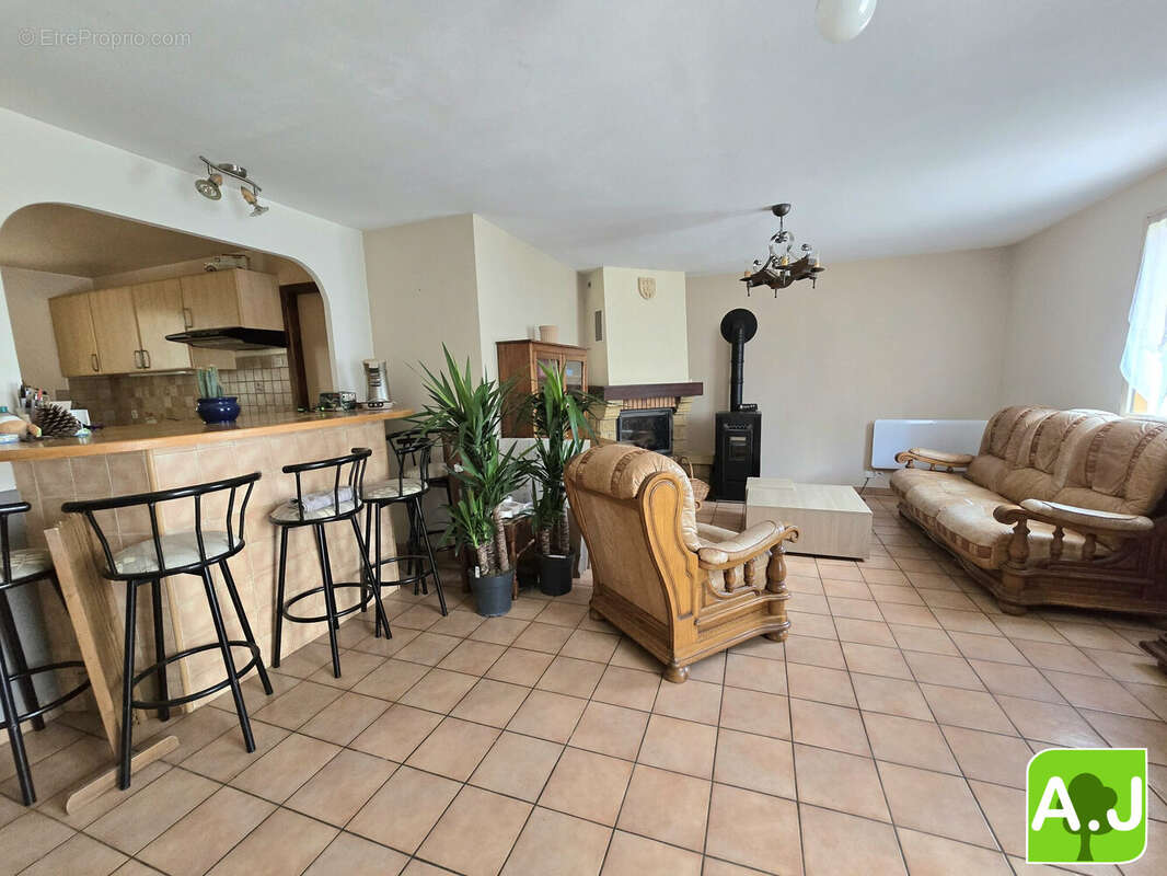 Maison à EZY-SUR-EURE