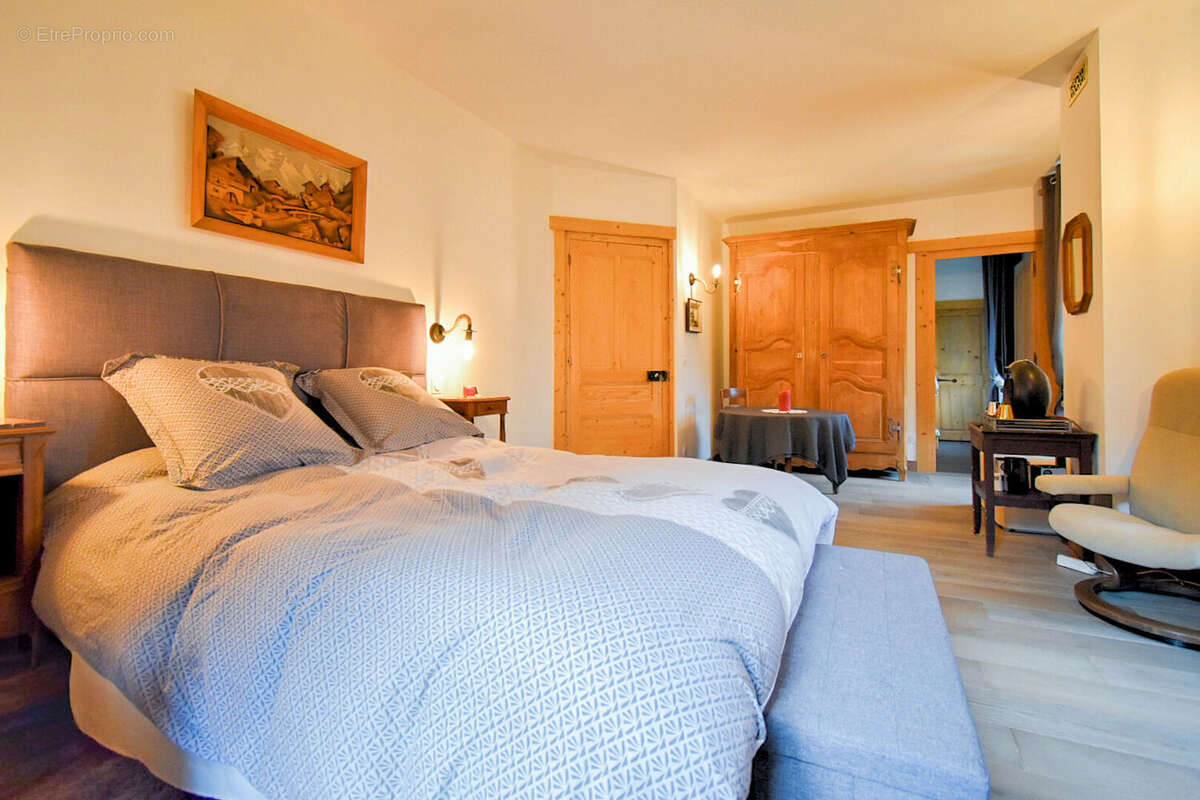 Maison à SAINT-PIERRE-DE-BELLEVILLE