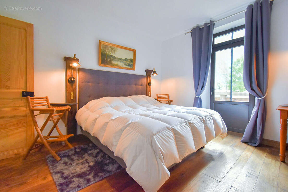 Maison à SAINT-PIERRE-DE-BELLEVILLE