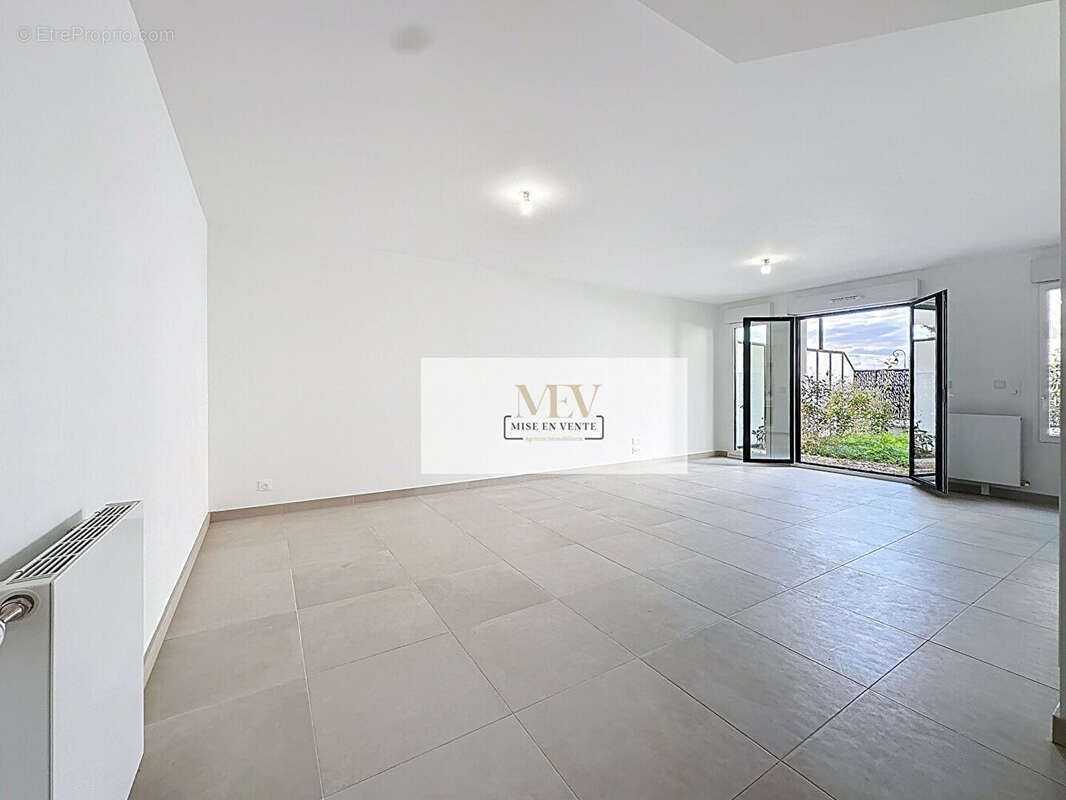 Appartement à MONTEVRAIN