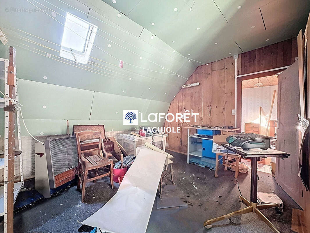 Maison à CHAUDES-AIGUES