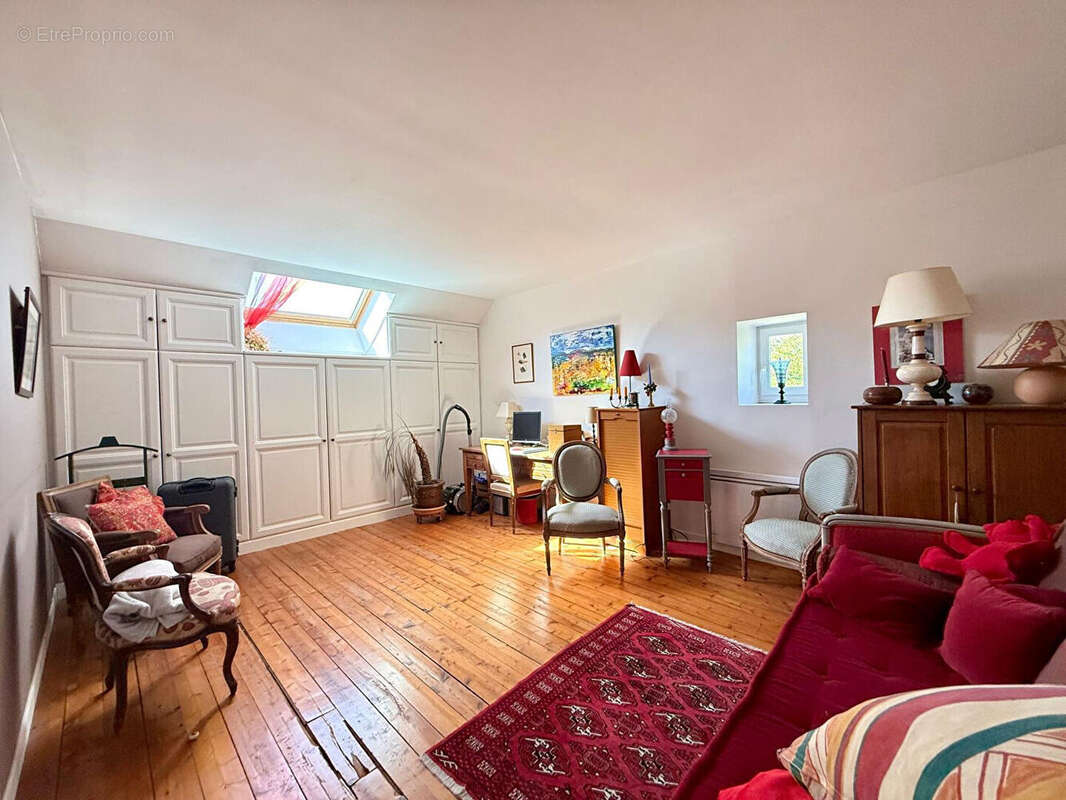 Maison à MILLY-LA-FORET