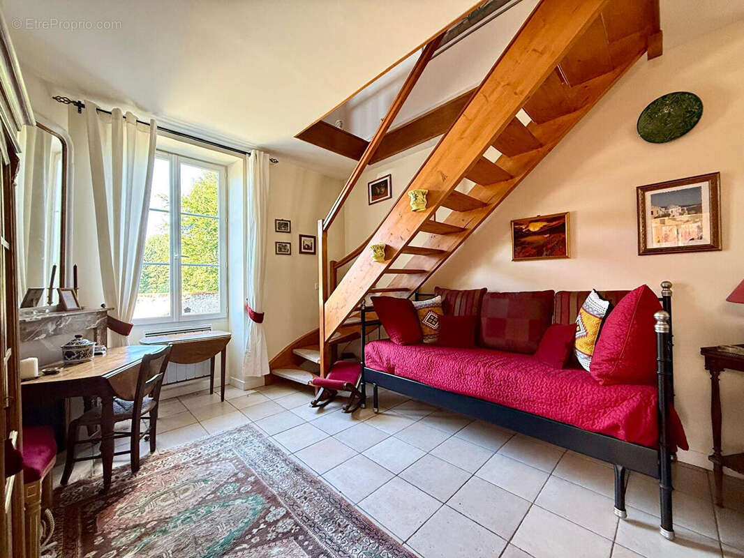 Maison à MILLY-LA-FORET