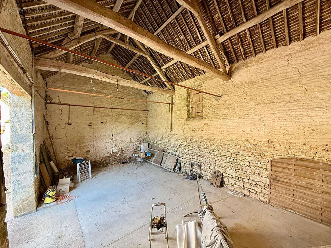 Maison à MILLY-LA-FORET