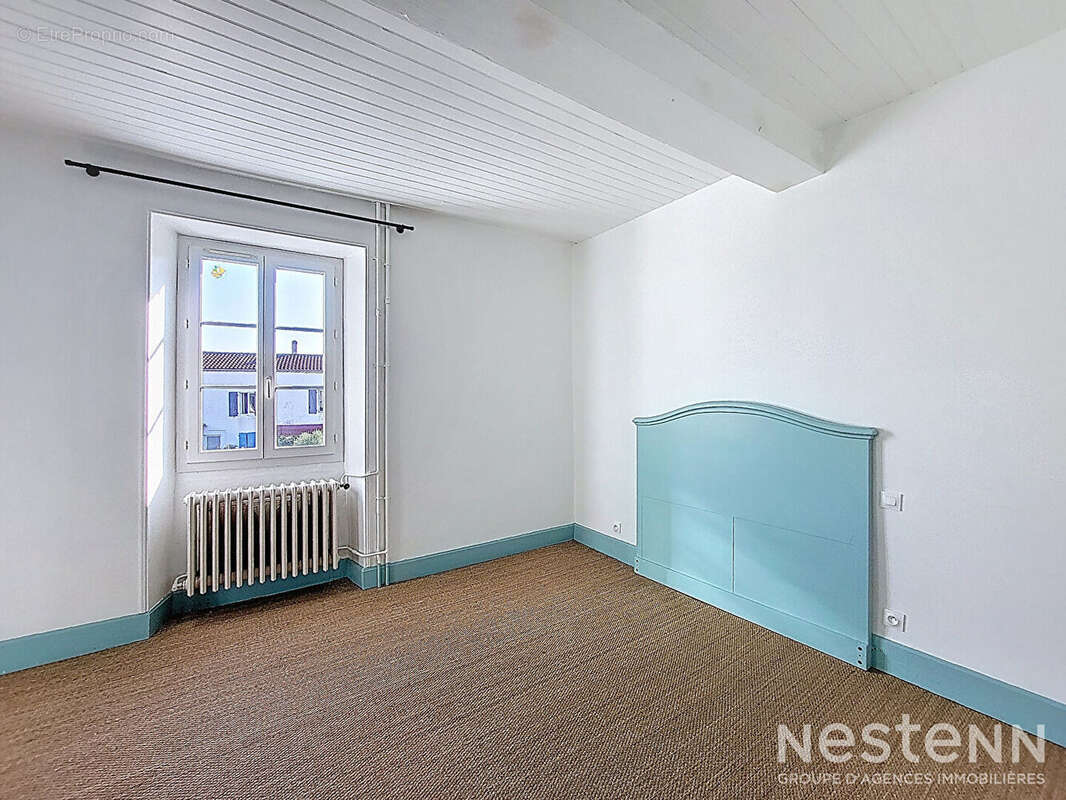 Maison à VALENCE-SUR-BAISE