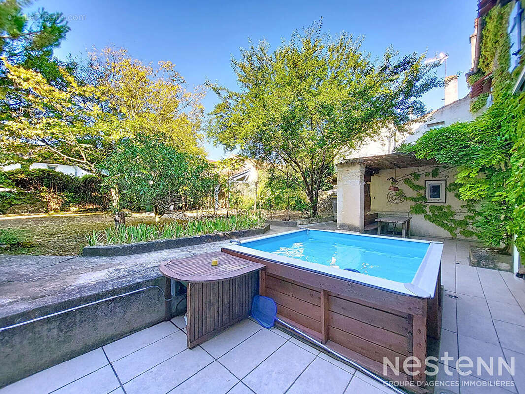 Maison à VALENCE-SUR-BAISE